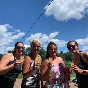 Meet your Posher, Carissa